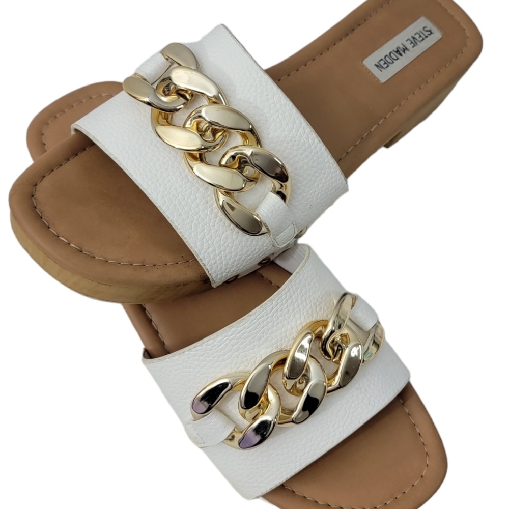 Steve Madden Woody 10M small heeled slides with goldtone chain accents. SEE MORE - Picture 4 of 8